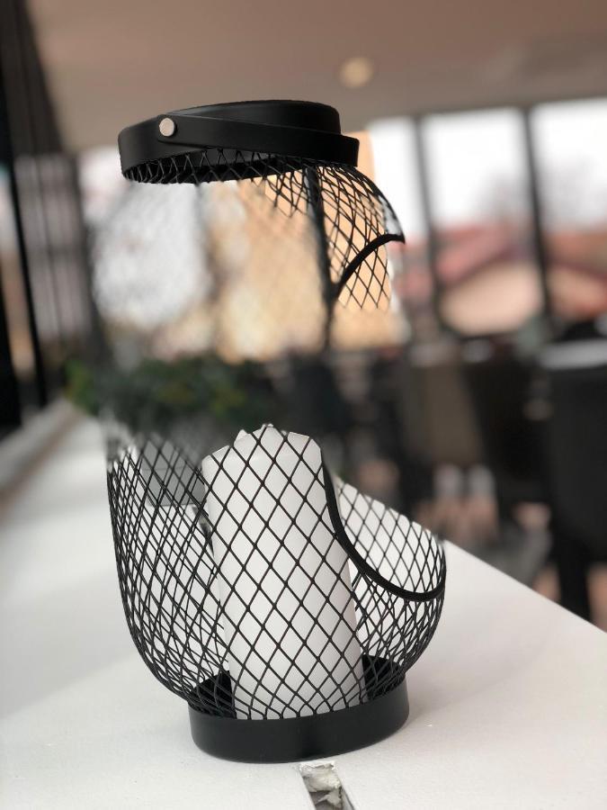 Hotel Cubis Lendava Bagian luar foto